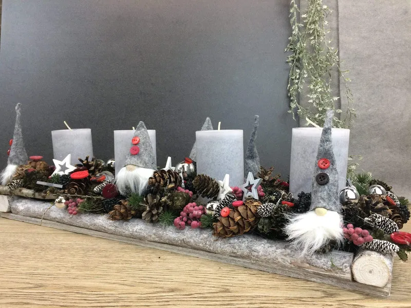 Adventsgesteck Tablett Wichtel – länglich Advent Kerzen handgefertigt