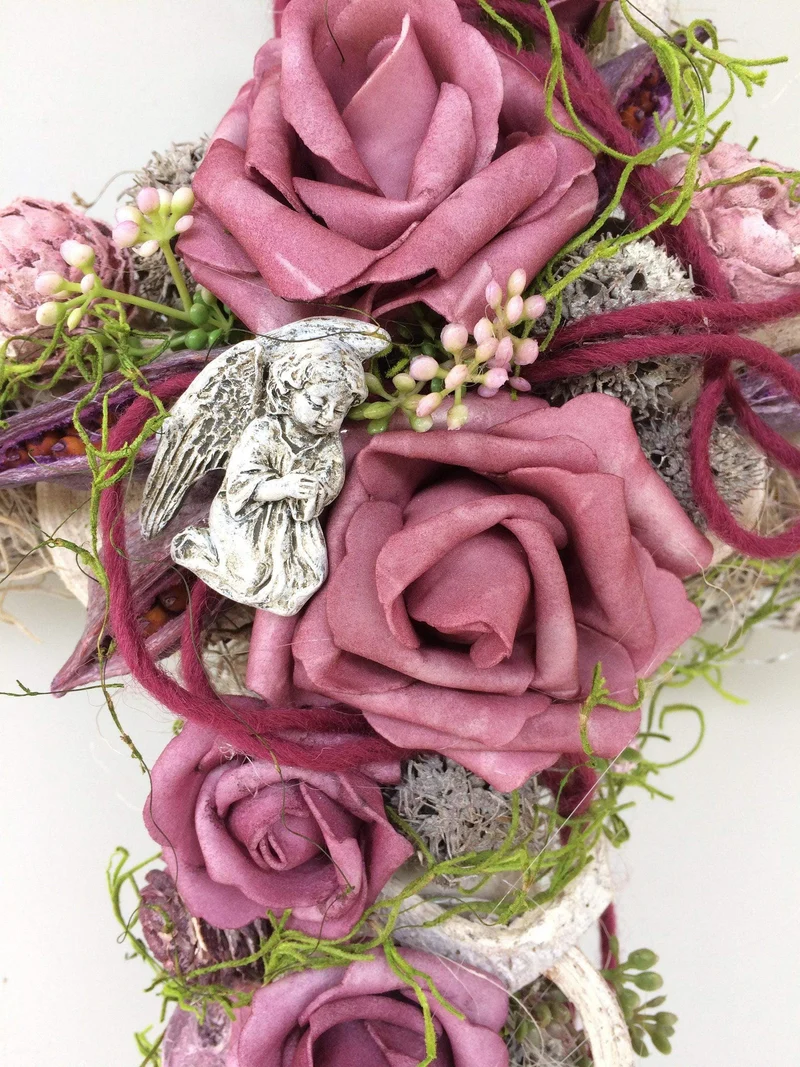 Grabkreuz mit Rose – Grabschmuck Seidenblumen Wunschfarbe