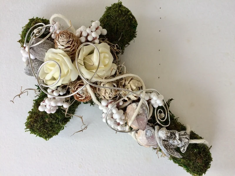 Urnengesteck mit Rose – Urnenschmuck Seidenblumen Wunschfarbe