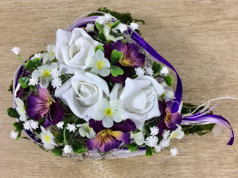 Grabherz Rose mit Stiefmütterchen handgefertigt – Seidenblumen Grabdek