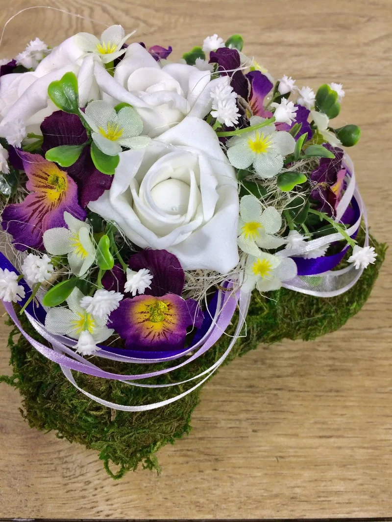 Grabherz Rose mit Stiefmütterchen handgefertigt – Seidenblumen Grabdek