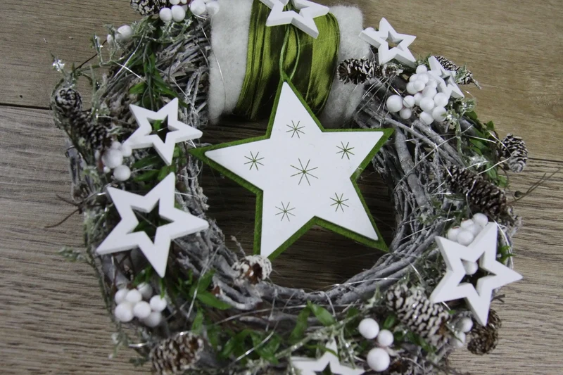 Weihnachtskranz Haustür – festlich Tanne Naturmaterialien