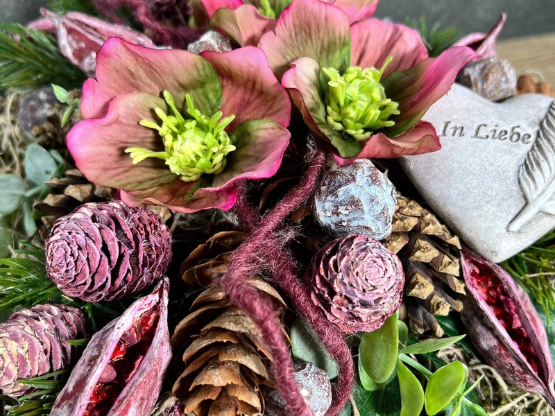 Grabherz Christrose Seidenblumen – langlebiger Grabschmuck