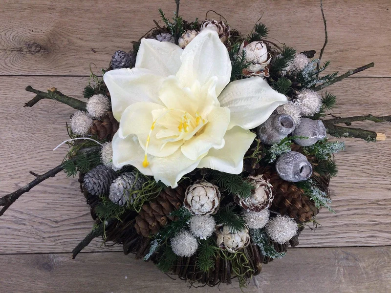 Grabgesteck 32cm mit Amaryllis – Grabschmuck Seidenblumen Wunschfarbe