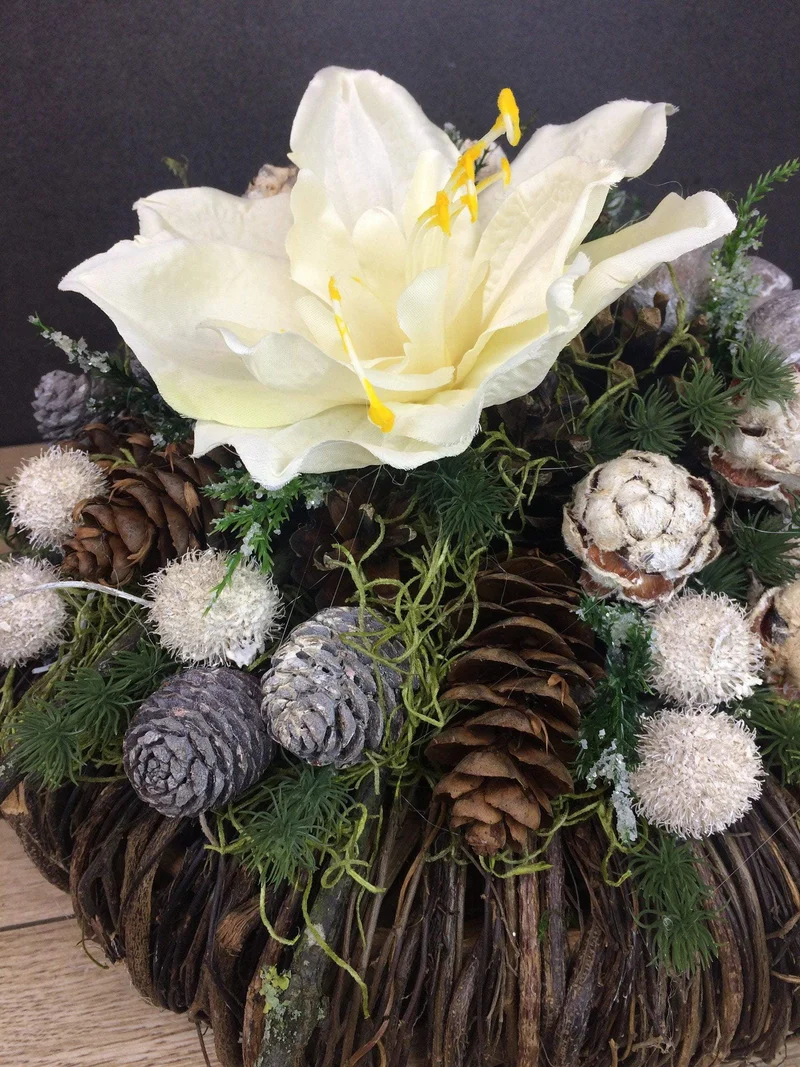 Grabgesteck 32cm mit Amaryllis – Grabschmuck Seidenblumen Wunschfarbe