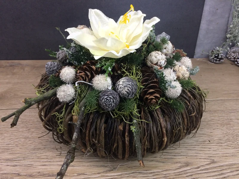 Grabgesteck 32cm mit Amaryllis – Grabschmuck Seidenblumen Wunschfarbe