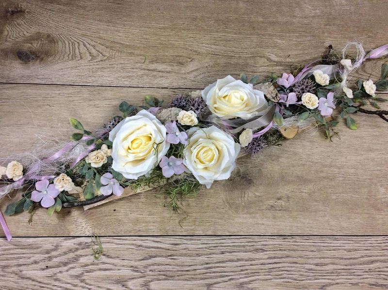 Tischgesteck Eukalyptus Rosen lang – Hochzeit Tischdeko Wunschfarbe