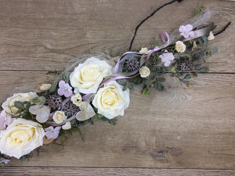 Tischgesteck Eukalyptus Rosen lang – Hochzeit Tischdeko Wunschfarbe