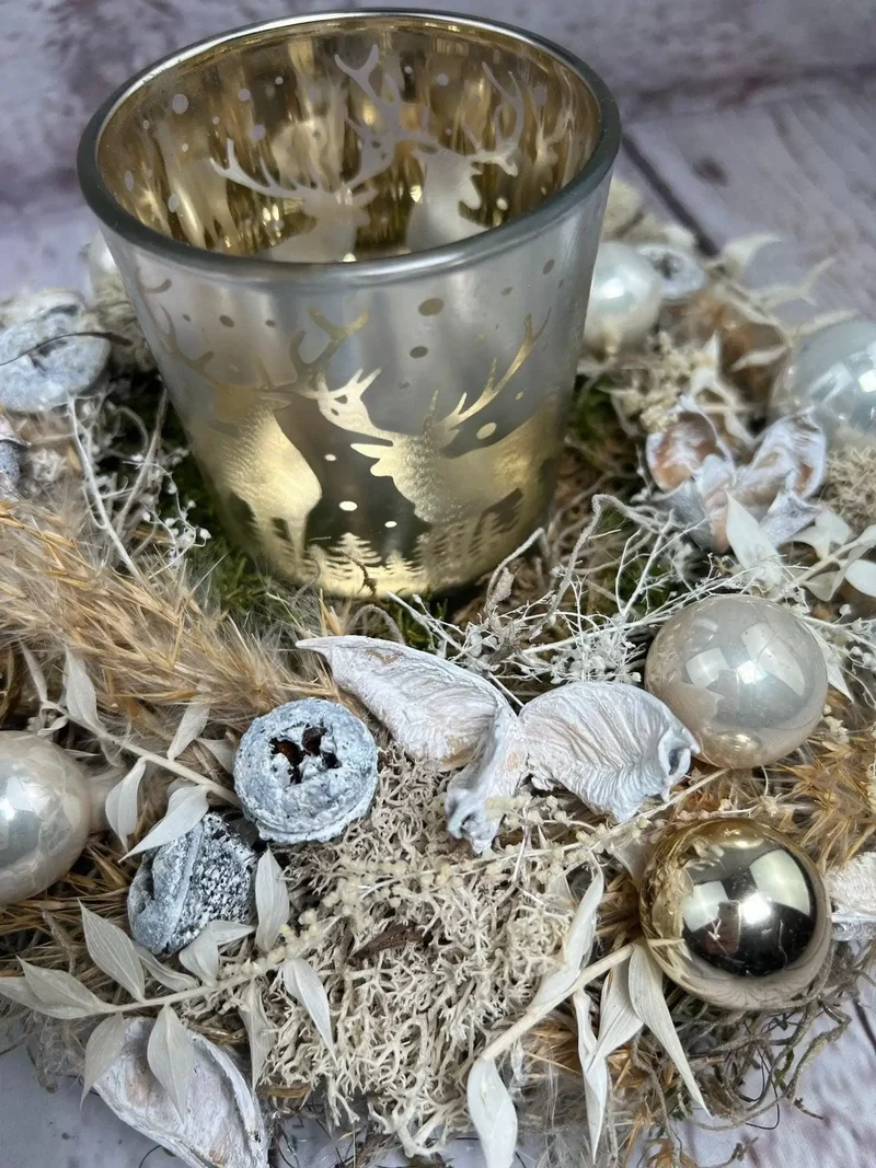 Adventsgesteck 23cm mit Windlicht – Trockenblumen und Naturmaterialien