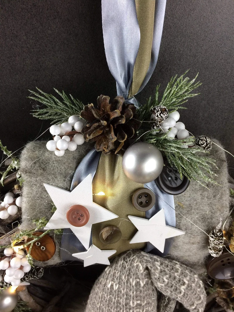 Weihnachtskranz Tür Wichtel 45cm – handgefertigt & stimmungsvoll