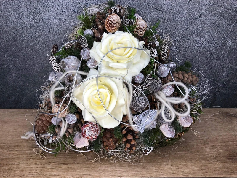 Grabherz Wachsrose Seidenblumen – langlebiger Grabschmuck