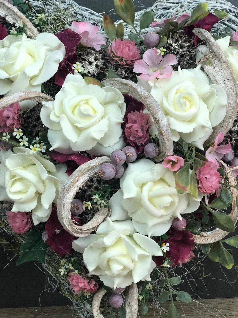 Grabdekoration Herz Rose – Seidenblumen langlebig – für Außenbereich