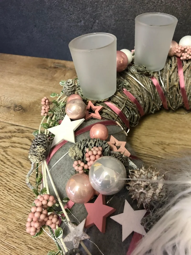Runder Adventskranz Wichtel Gläser – stimmungsvolle Weihnachtsdeko mit