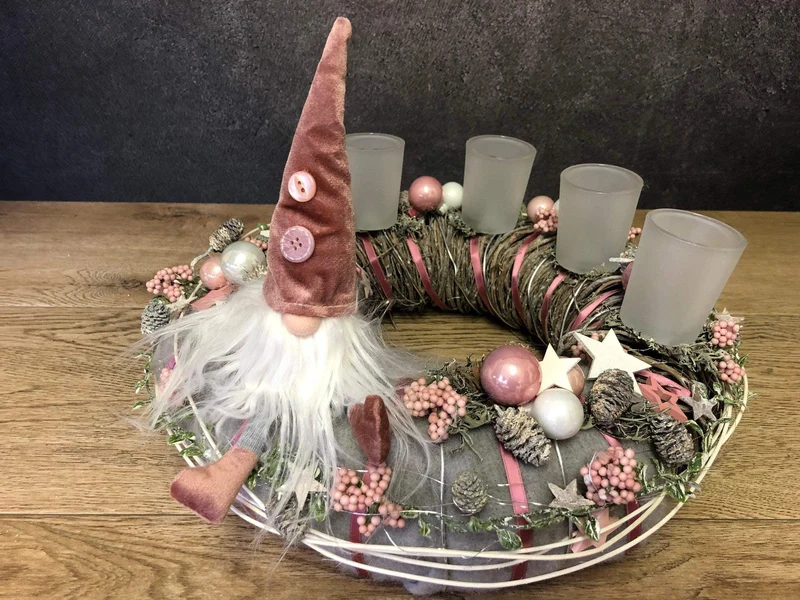 Runder Adventskranz Wichtel Gläser – stimmungsvolle Weihnachtsdeko mit