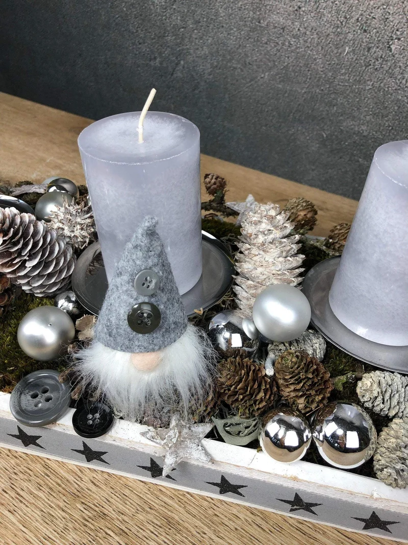 Adventsgesteck länglich Wichtel Tablett – mehrjährig Advent