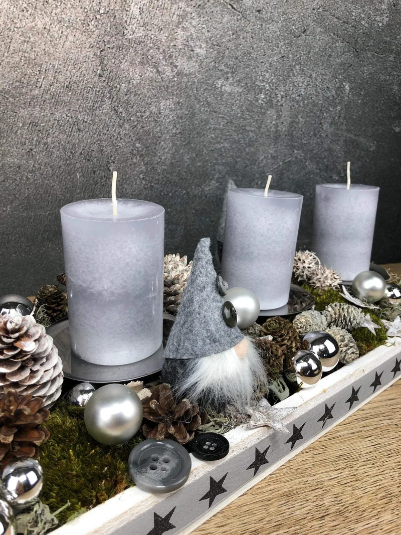 Adventsgesteck länglich Wichtel Tablett – mehrjährig Advent