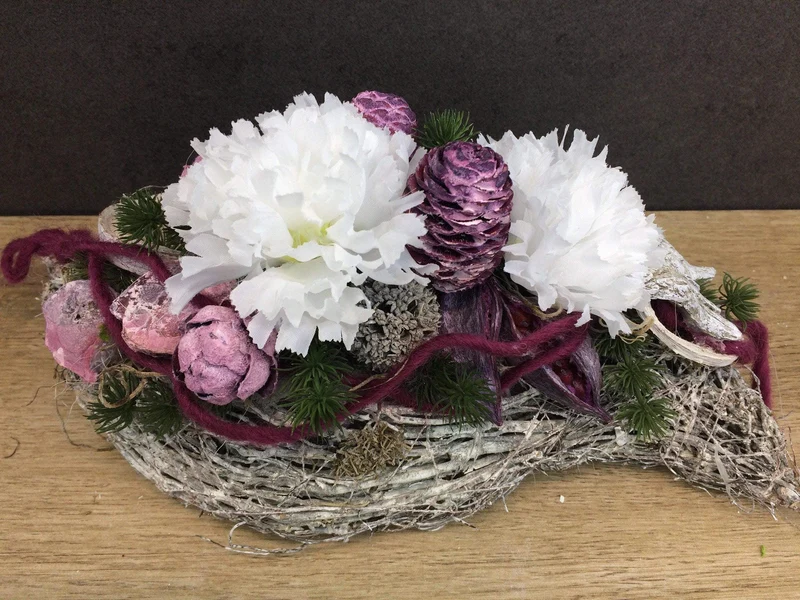 Grabgesteck Nelke Seidenblumen – langlebiger Grabschmuck