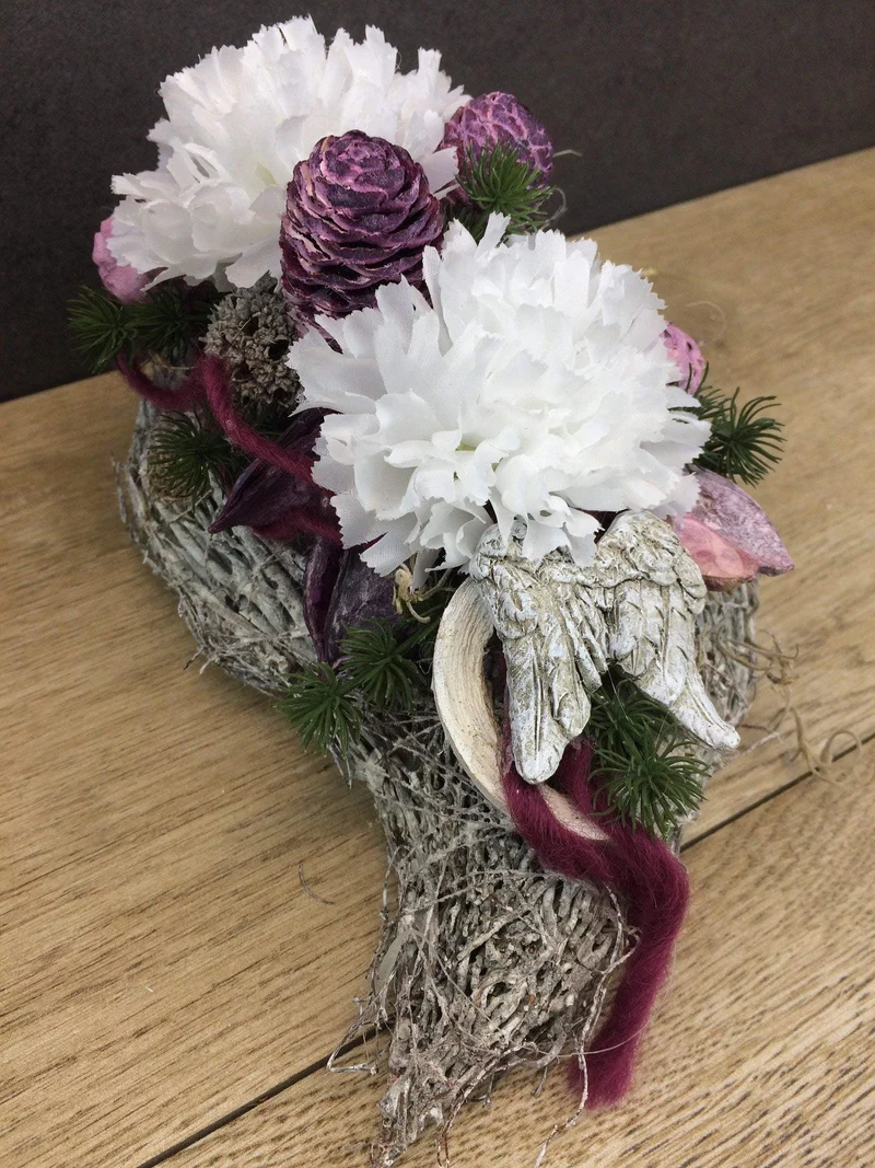 Grabgesteck Nelke Seidenblumen – langlebiger Grabschmuck