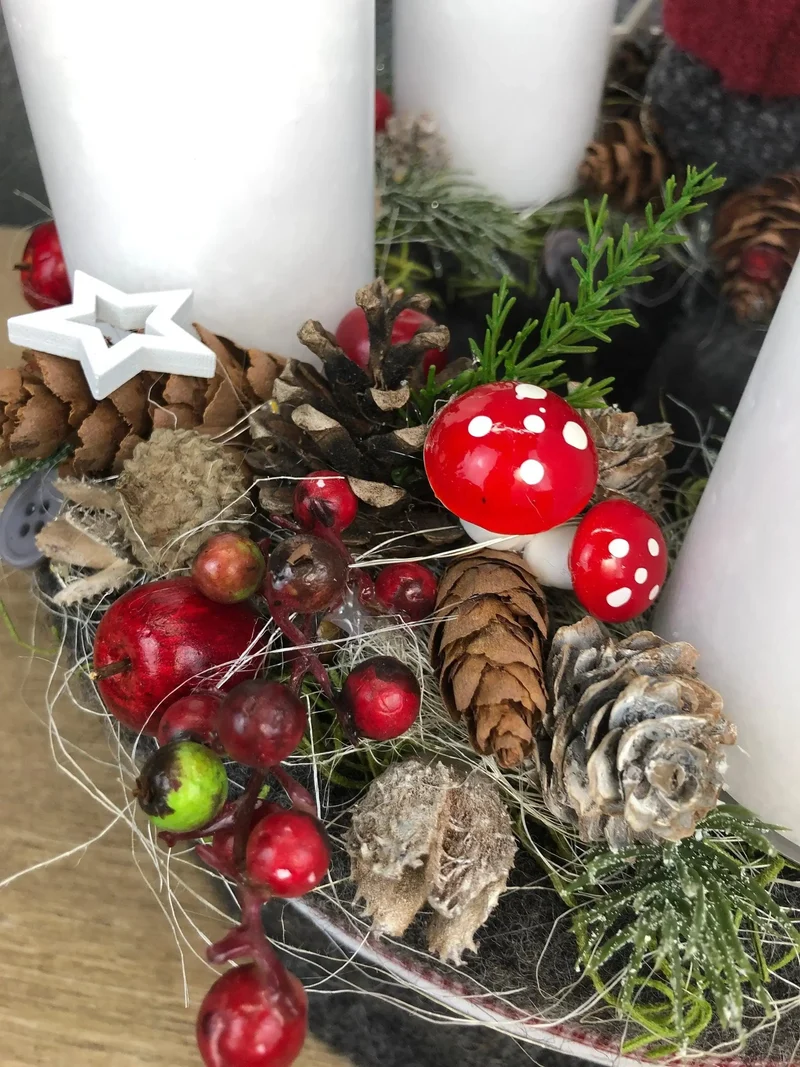 Adventskranz rund stilvoll – mehrjährig handgefertigt mit Tanne