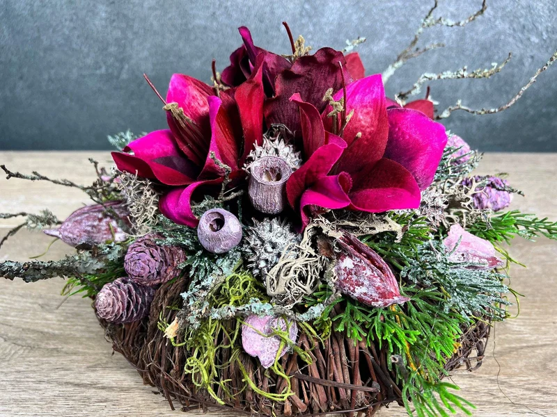 Grabgesteck Amaryllis Seidenblumen – ausdrucksstarke Grabdeko