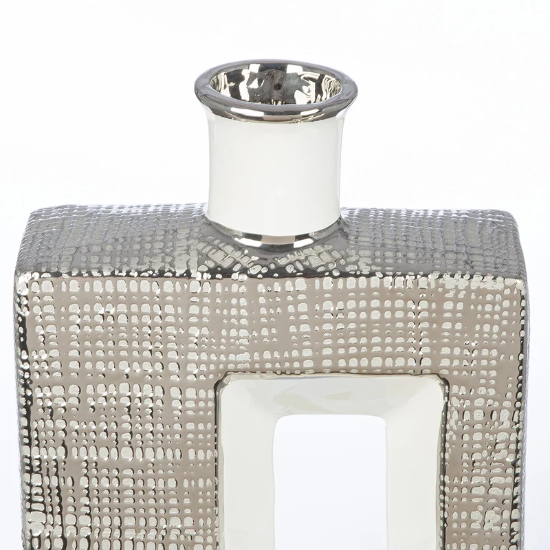 Gilde Keramik Lochvase Boston 27,5cm – Moderne Design-Vase Weiß-Silber