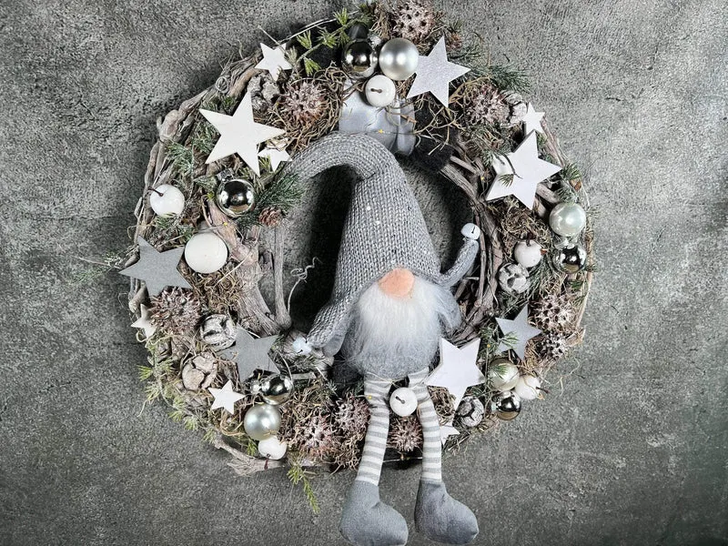 Weihnachtlicher Türkranz mit Wichtel 45cm – Wunschfarbe handgefertigt