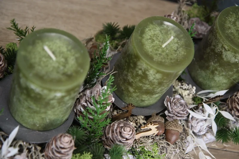 Adventsgesteck länglich Hirsch Tablett – Advent Naturmaterialien