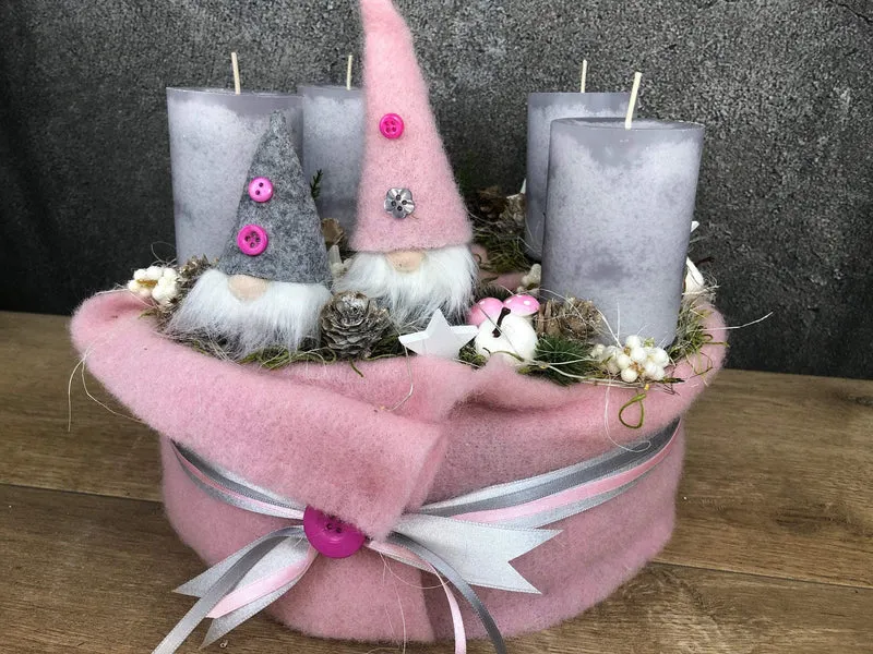 Runder Adventskranz modern – stilvoll mehrjährig mit Tanne