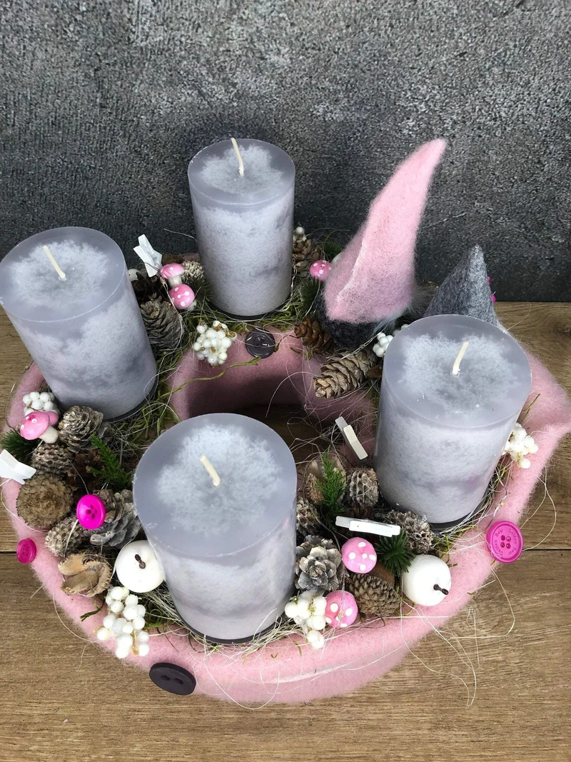 Runder Adventskranz modern – stilvoll mehrjährig mit Tanne