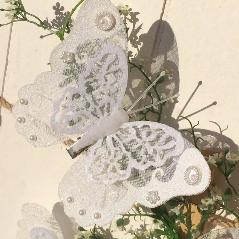 Schmetterlinge Deko Seidenblumen – dekorativer Akzent für Kränze