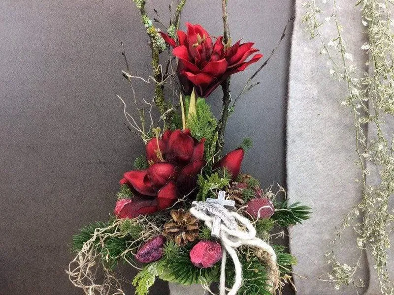 Seidenblumen Grabgesteck Amaryllis – Grabschmuck modern