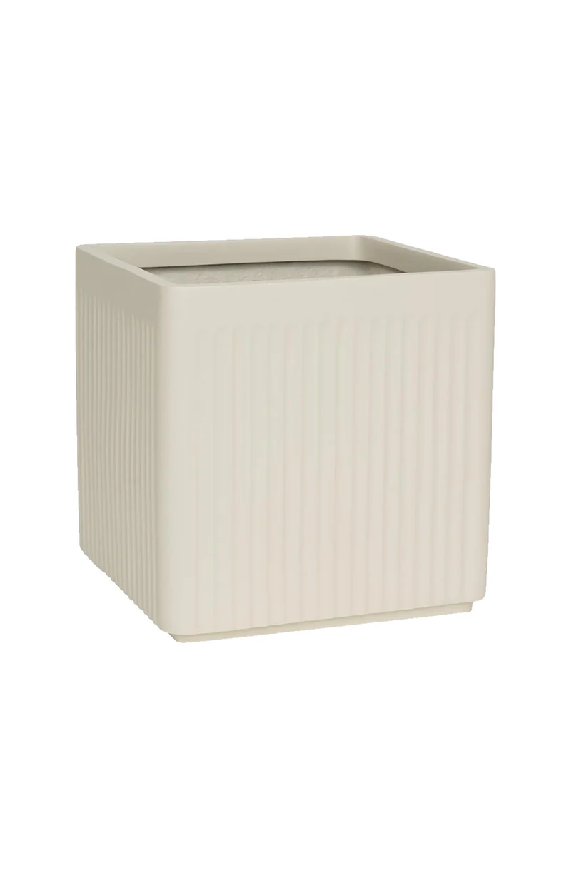 Quadratischer Pflanzkübel Block Seidenweiß aus Fiberglas