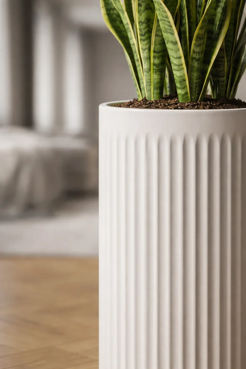 Blumentopf Turris Seidenweiß aus Fiberglas