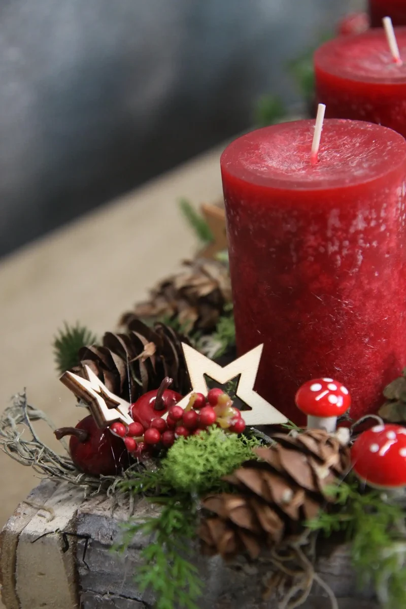 Adventsgesteck länglich Pilze Äpfel – Tablett Advent handgefertigt