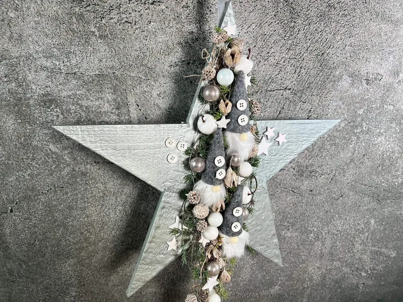 Weihnachtlicher Stern 40cm Wichtel – Fensterdeko LED langlebig