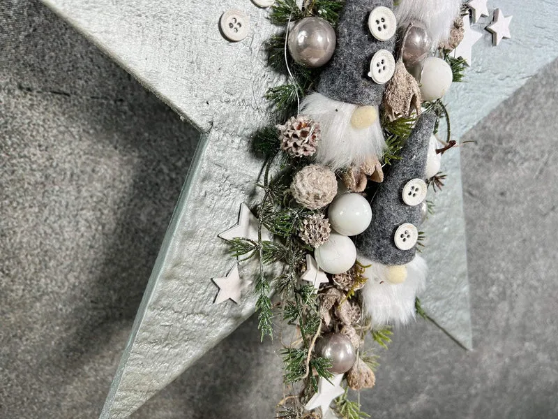 Weihnachtlicher Stern 40cm Wichtel – Fensterdeko LED langlebig