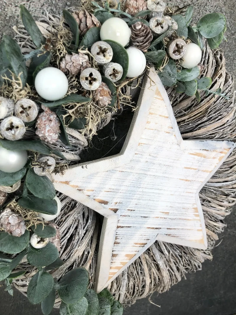 Weihnachtskranz Eukalyptus – Türkranz Weihnachten modern