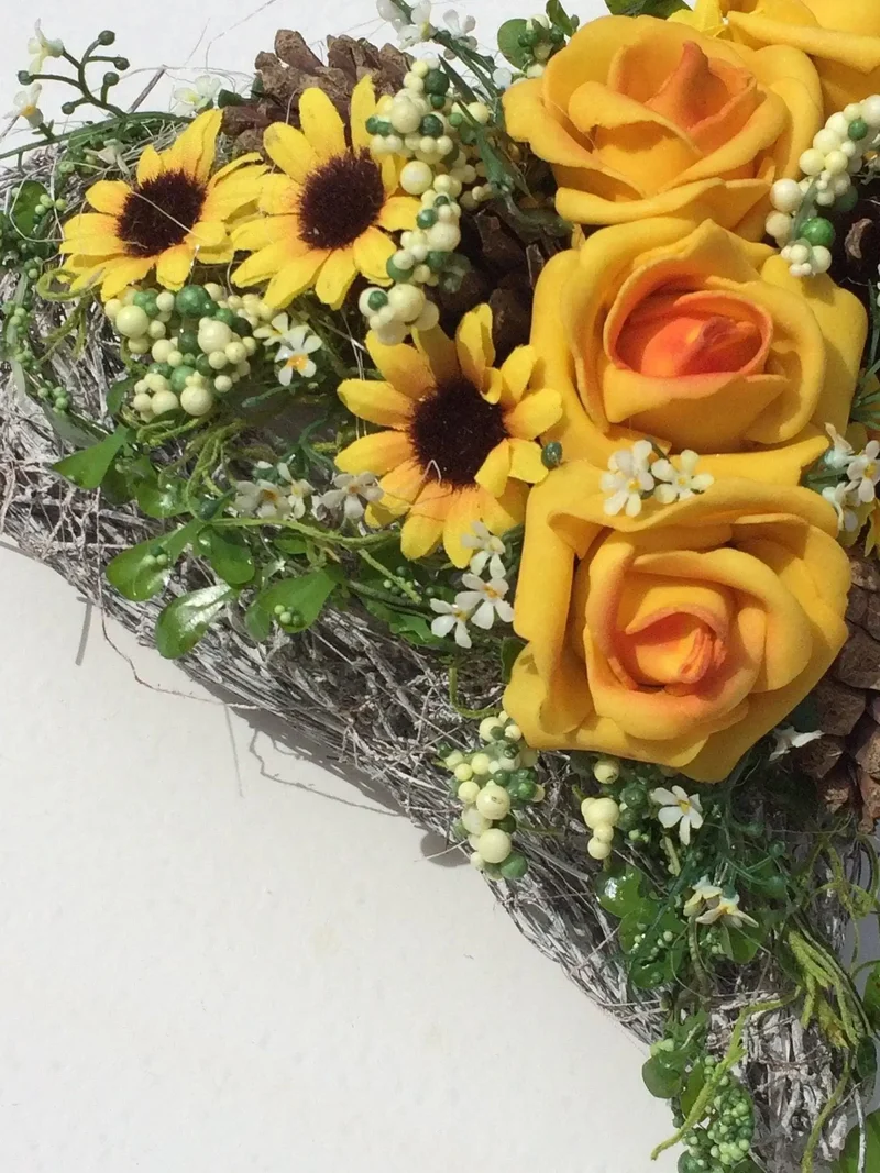 Seidenblumen Grabherz Sonnenblume – Grabdekoration handgefertigt