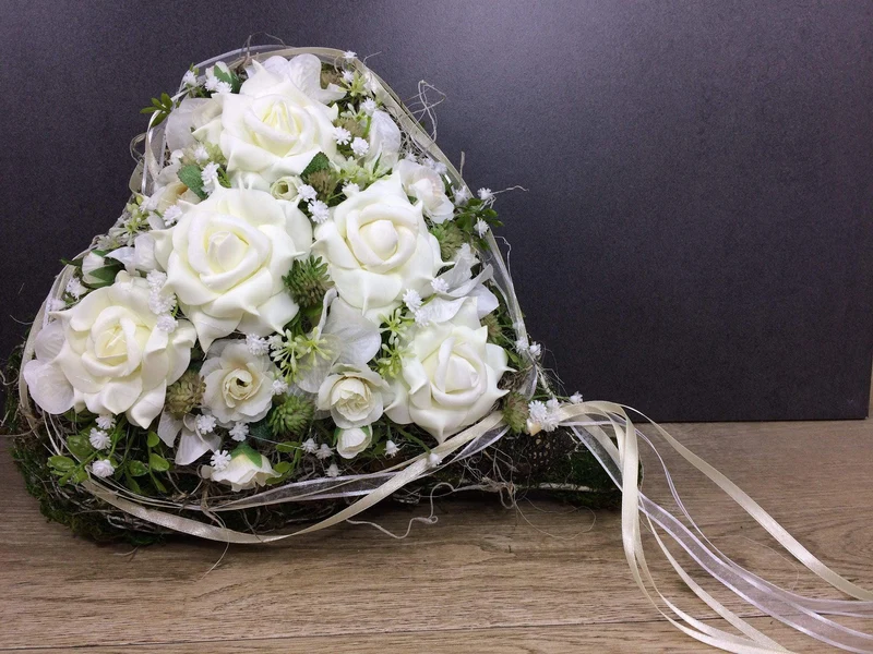 Rose Grabherz Seidenblumen – handgefertigter Grabschmuck