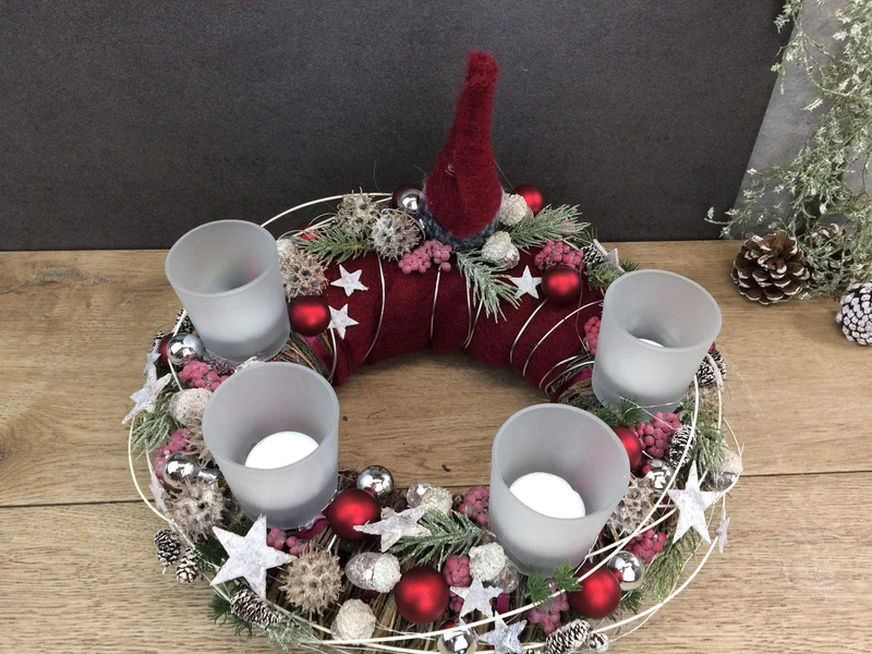 Adventskranz rund mit Wichtel – Gläser Variante langlebig