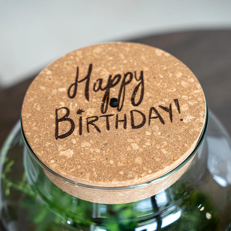 Engraved LED cork lid - 'HAPPY BIRTHDAY' - Custom text - Available in 3 sizes