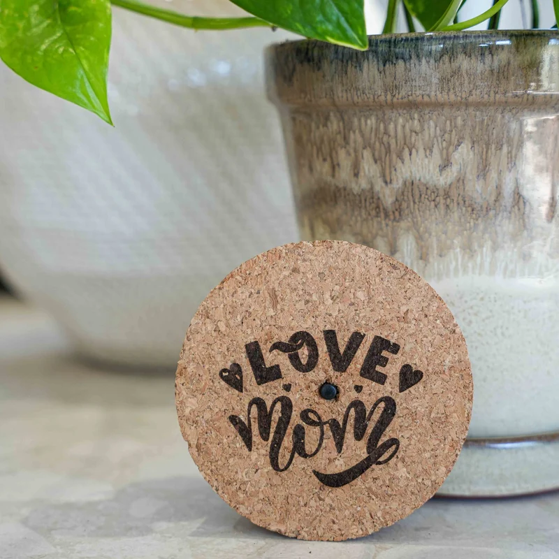 Engraved LED cork lid - 'LOVE MOM' - Cork size S