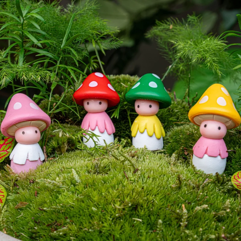Toads - Decorative Miniature Mushroom Figures - 4 pcs - ↑ 3.5 cm