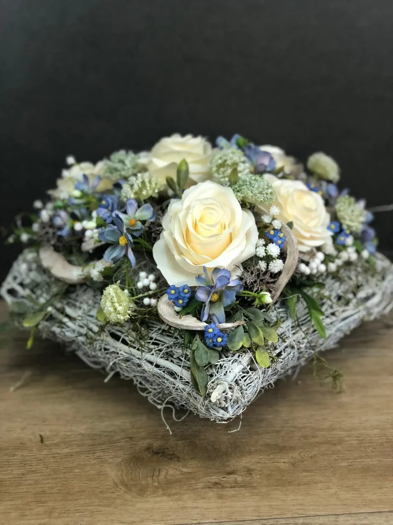 Grabherz Rose mit Wiesenblumen handgefertigt – Seidenblumen Grabdekora