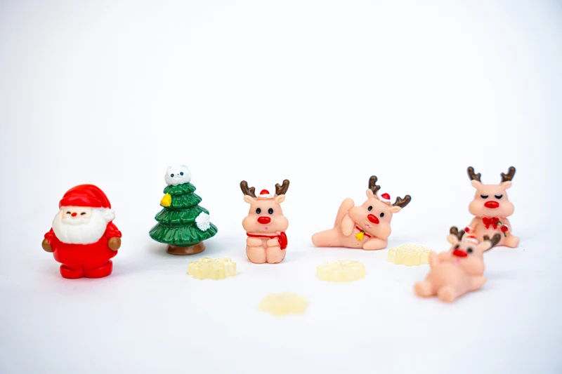 Reindeer Rush - Decorative miniature Christmas figures - 10pcs - ↑ 1-3 cm