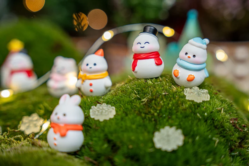 Frosty Friends - Decorative miniature figures - Christmas snowman - 10pcs- ↑ 1-3 cm