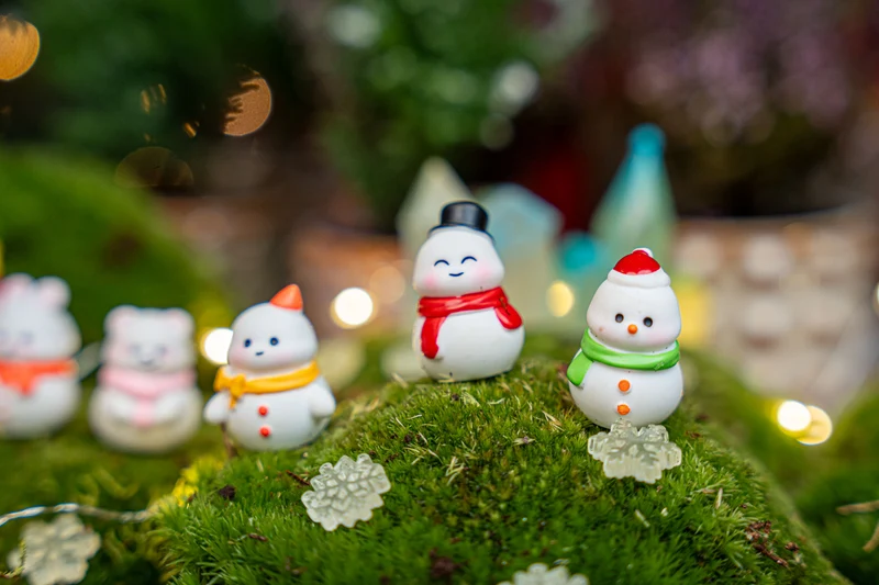 Frosty Friends - Decorative miniature figures - Christmas snowman - 10pcs- ↑ 1-3 cm
