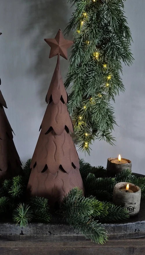 Metalen nobilis kerstboom met ster - 23x50 cm