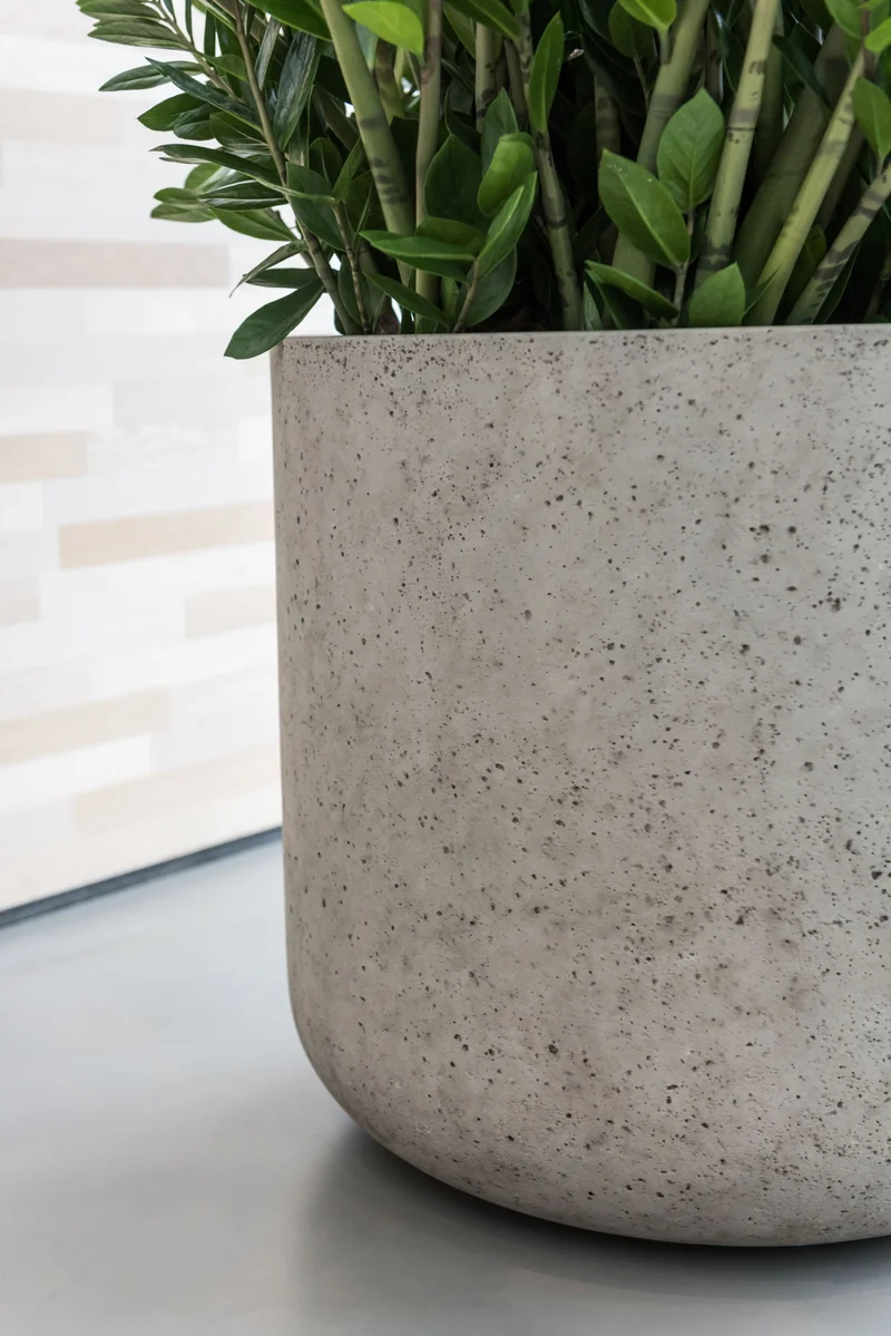 Großer Pflanzkübel Jumbo Charlie Grau in Beton-Optik