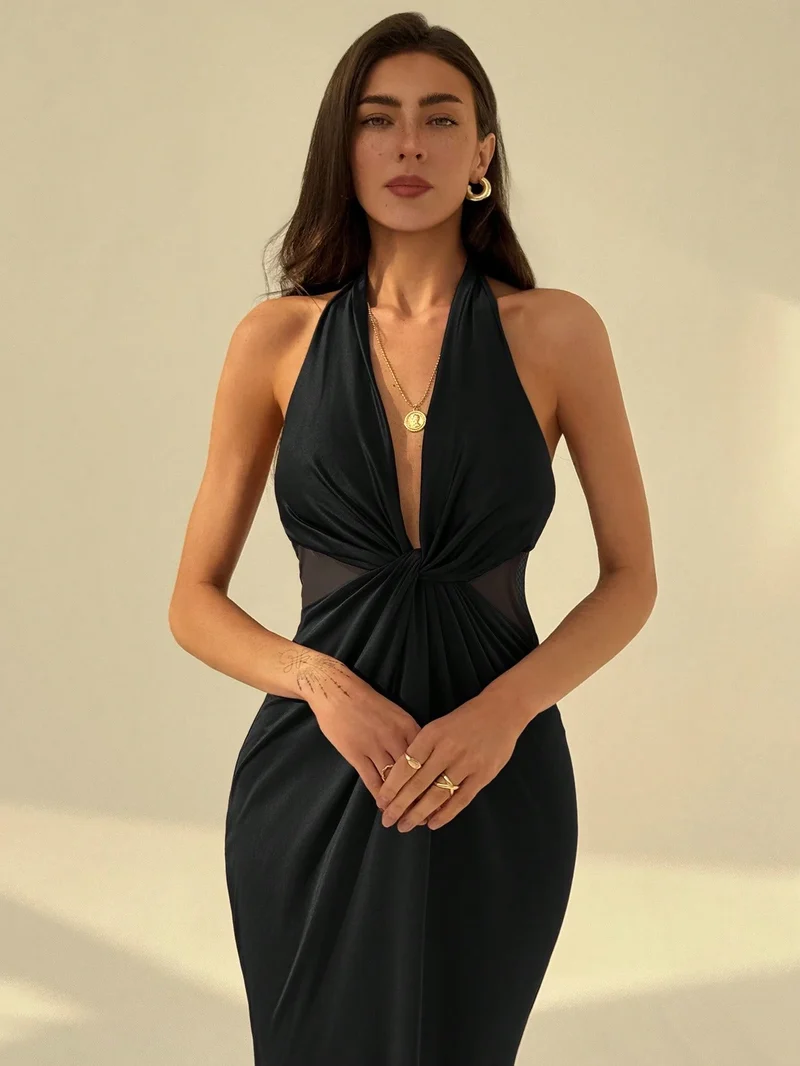 Kräftig geformtes Kleid & Absolute Eleganz | La Parisienne